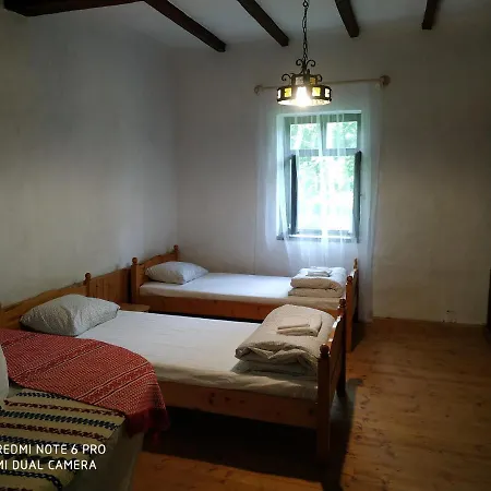 Darutollas Vendeghaz